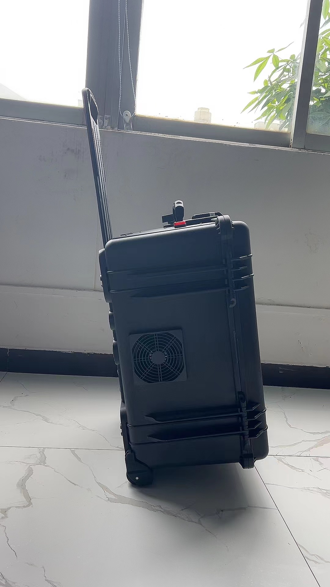 殷都手拉箱型移动通信干扰器